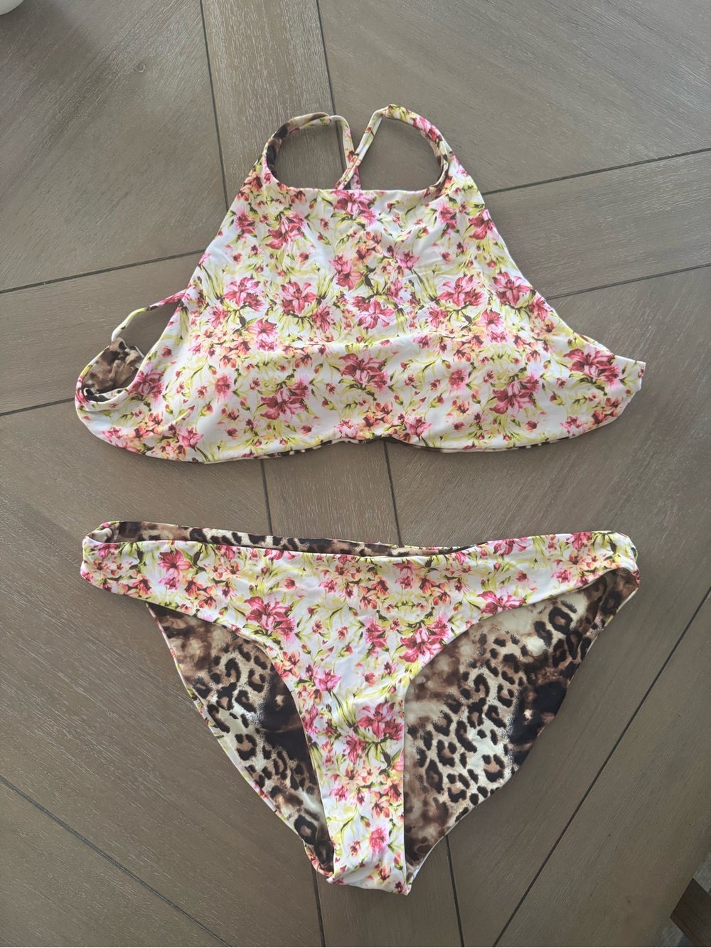 Floral & Leopard Women’s Reversible Bikini 👙